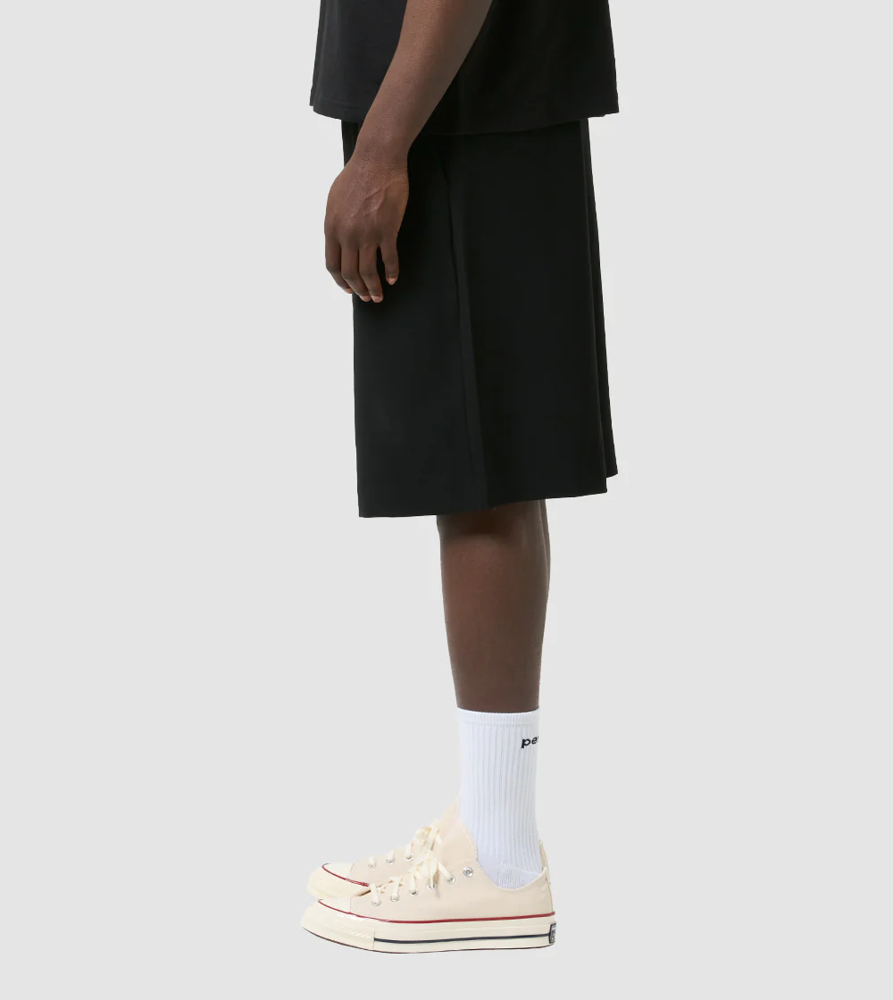 Kuro Shorts Black - Image 3
