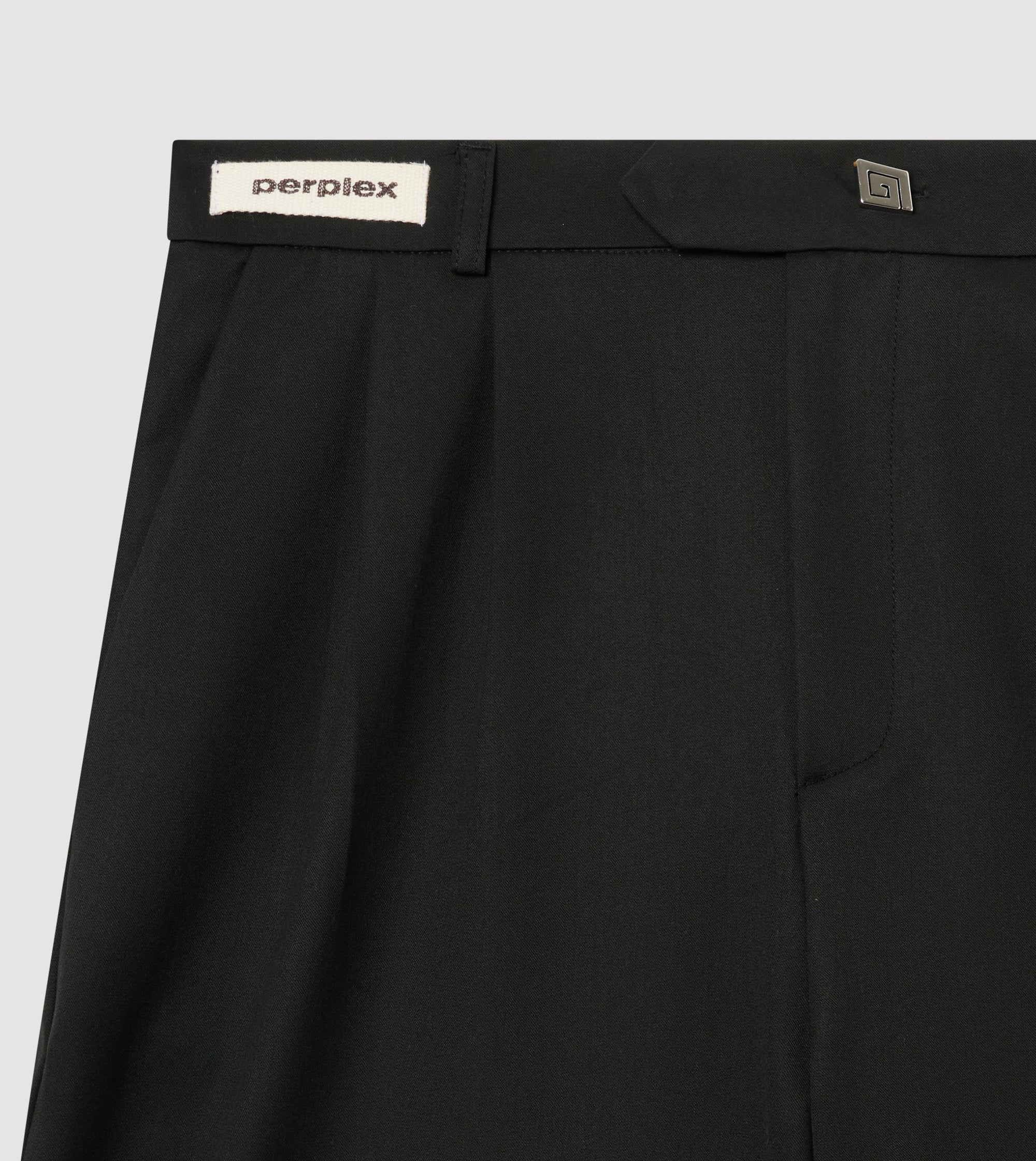 Kuro Shorts Black - Image 4