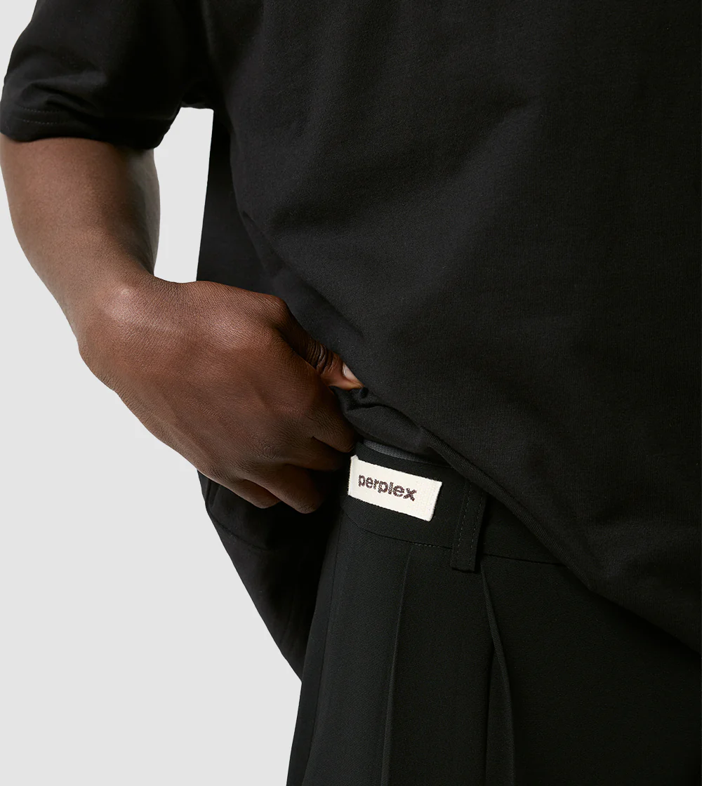 Kuro Shorts Black - Image 7