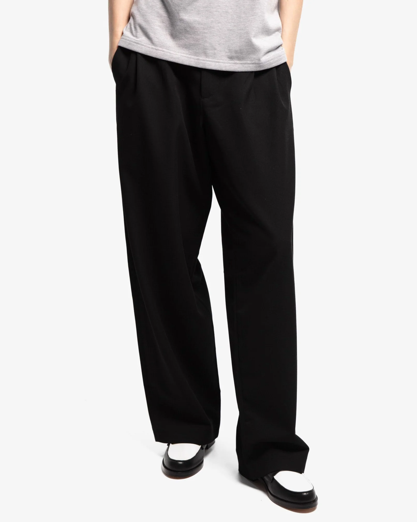 Pleated Pants Black - Image 4