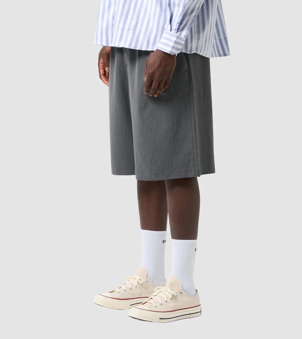 Pleated Shorts Grey - Image 4